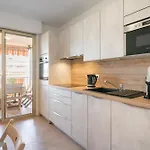 Spacieux 3 Pièces Avec Piscine Et Tennis Appartement